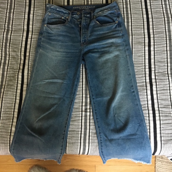 Wide leg crop AE jeans size 6 - Picture 2 of 5